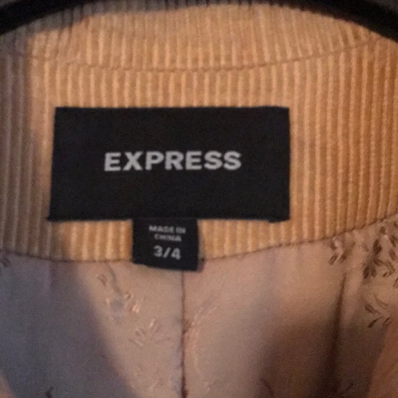 Tan jacket - Picture 2 of 3